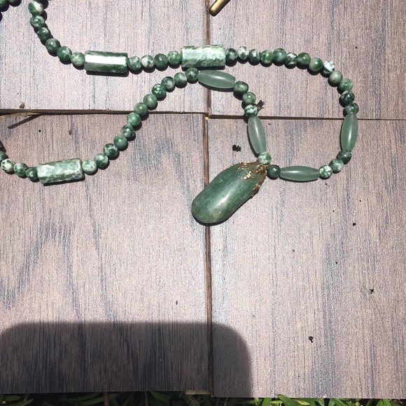 Necklace - Picture 1 of 2